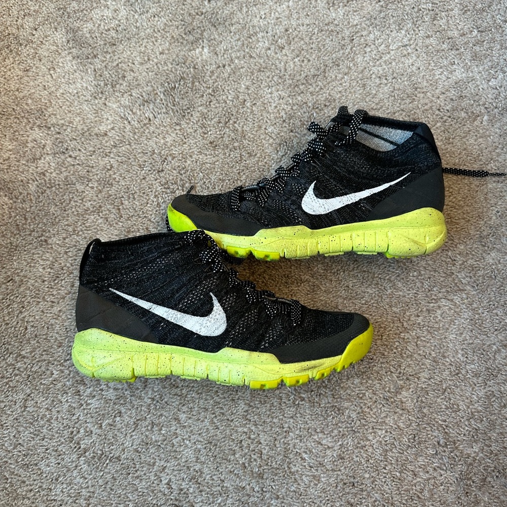 Nike Chukka FSB Sneakers
